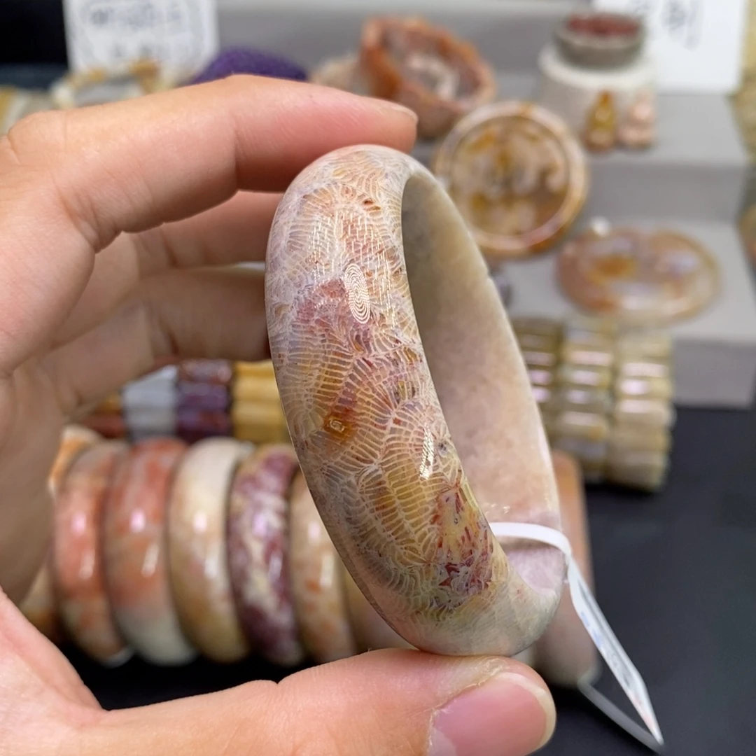 硅化玉未镶嵌手镯57.6