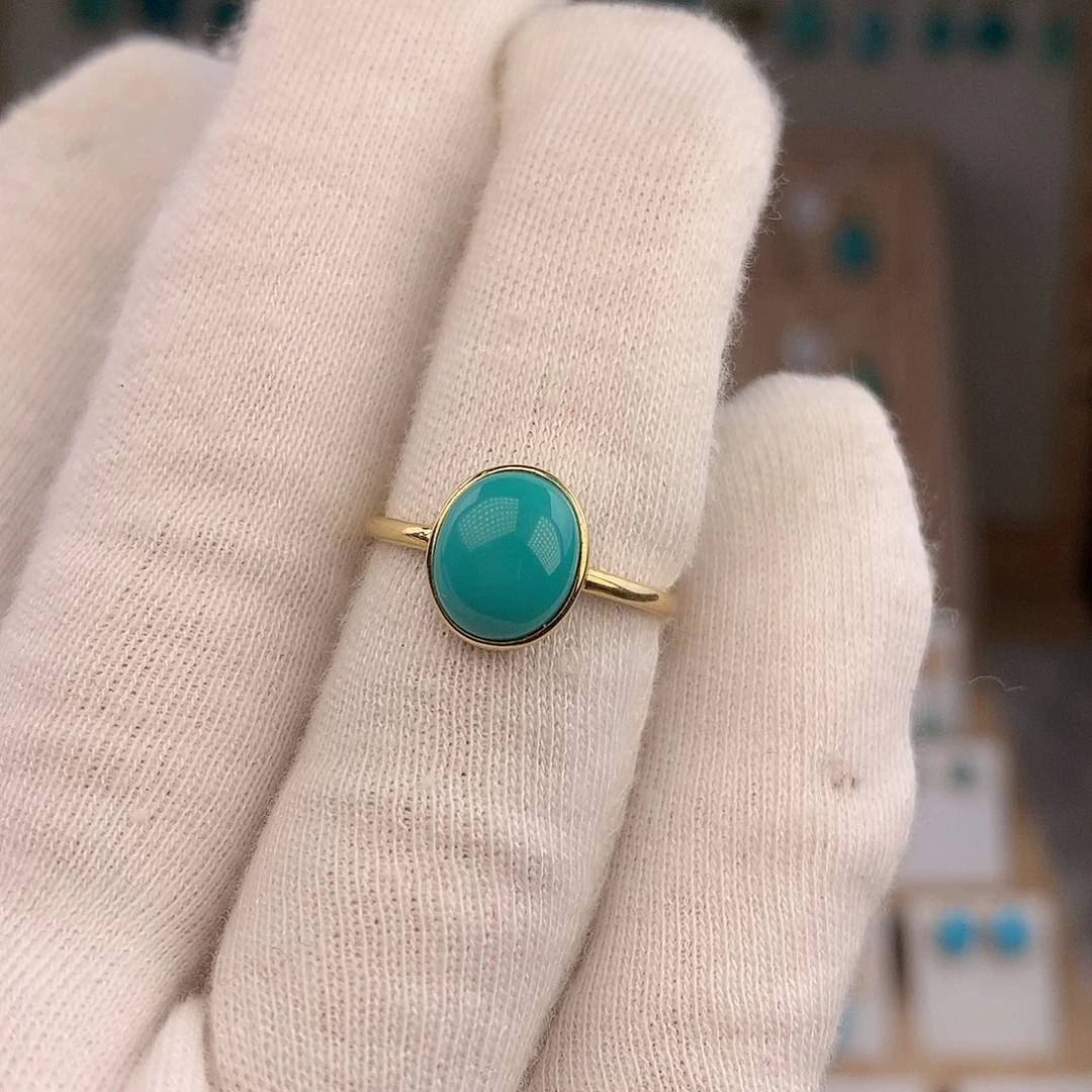 绿松石18K金镶嵌戒指