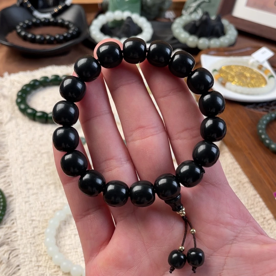 未镶嵌手串和田玉比****人