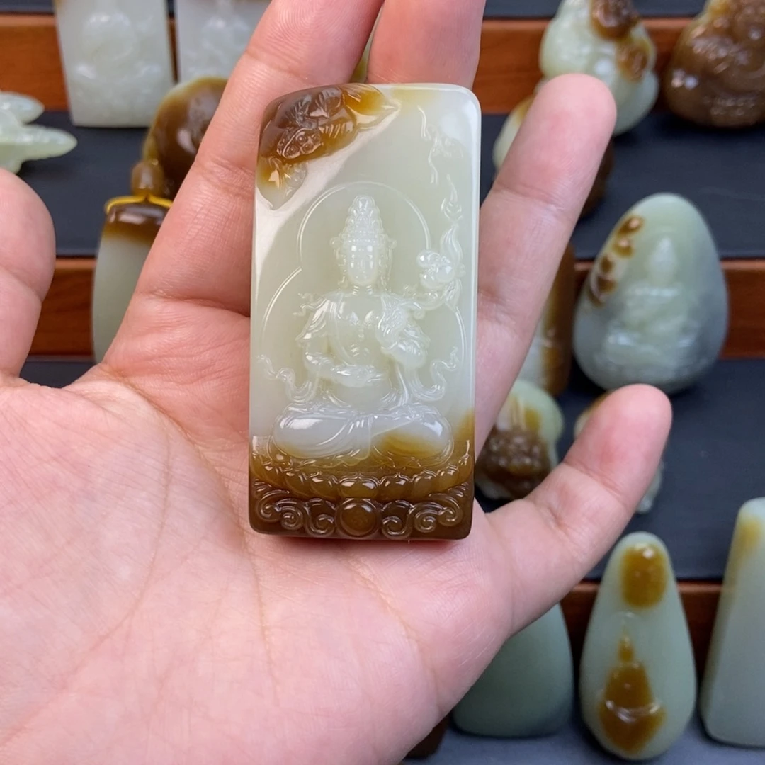 和田玉（糖玉）未镶嵌颈饰河****备