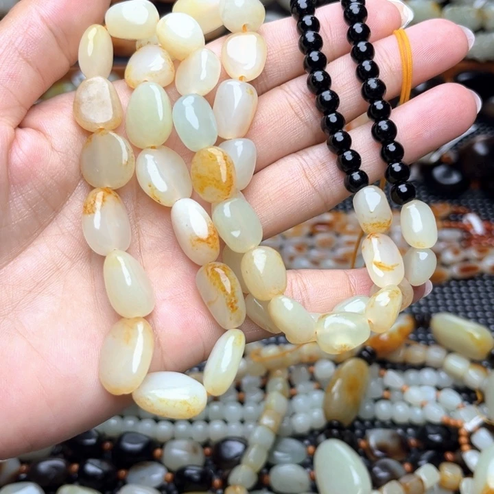 缠***为手链未镶嵌和田玉