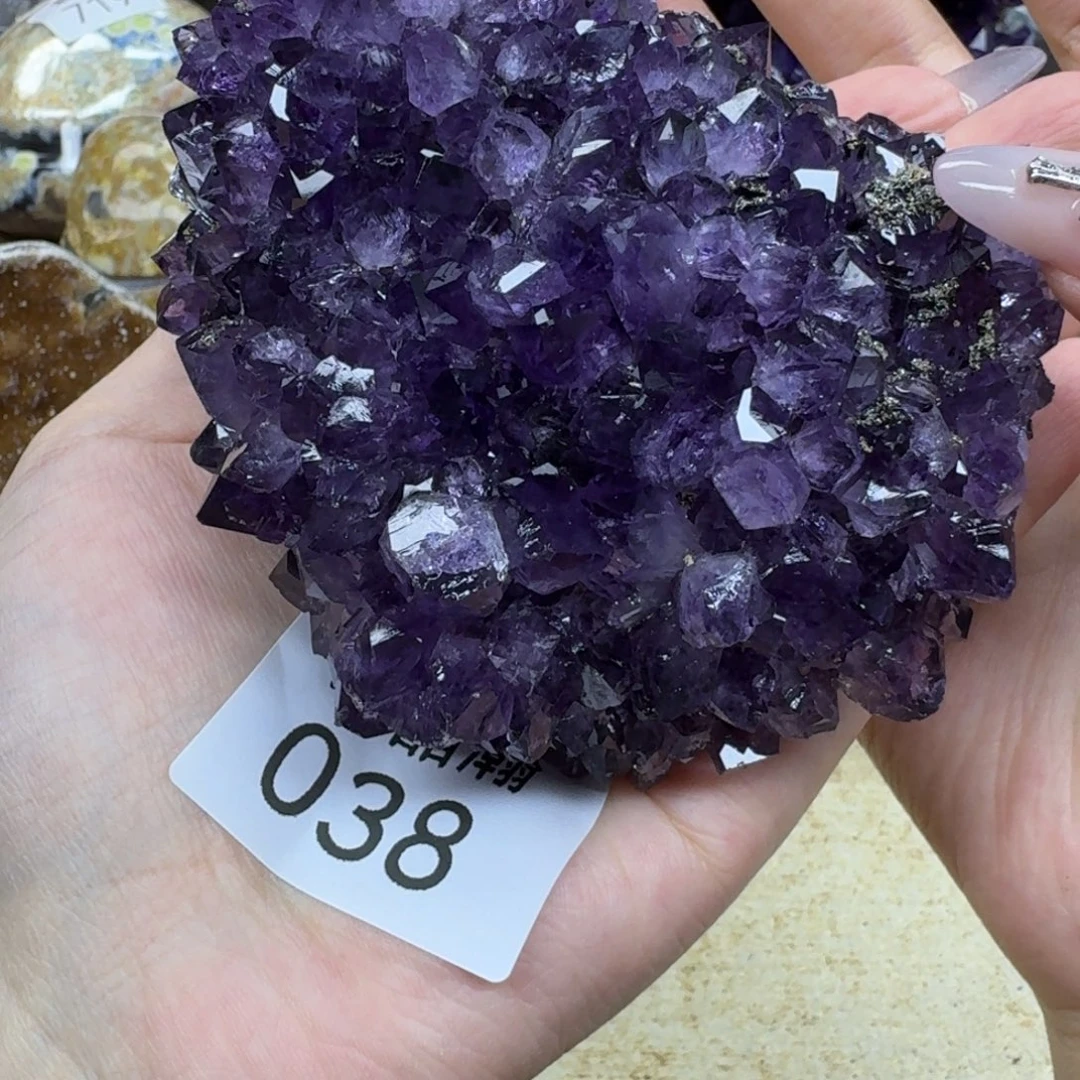 未镶嵌大型摆件（非配饰）水晶
