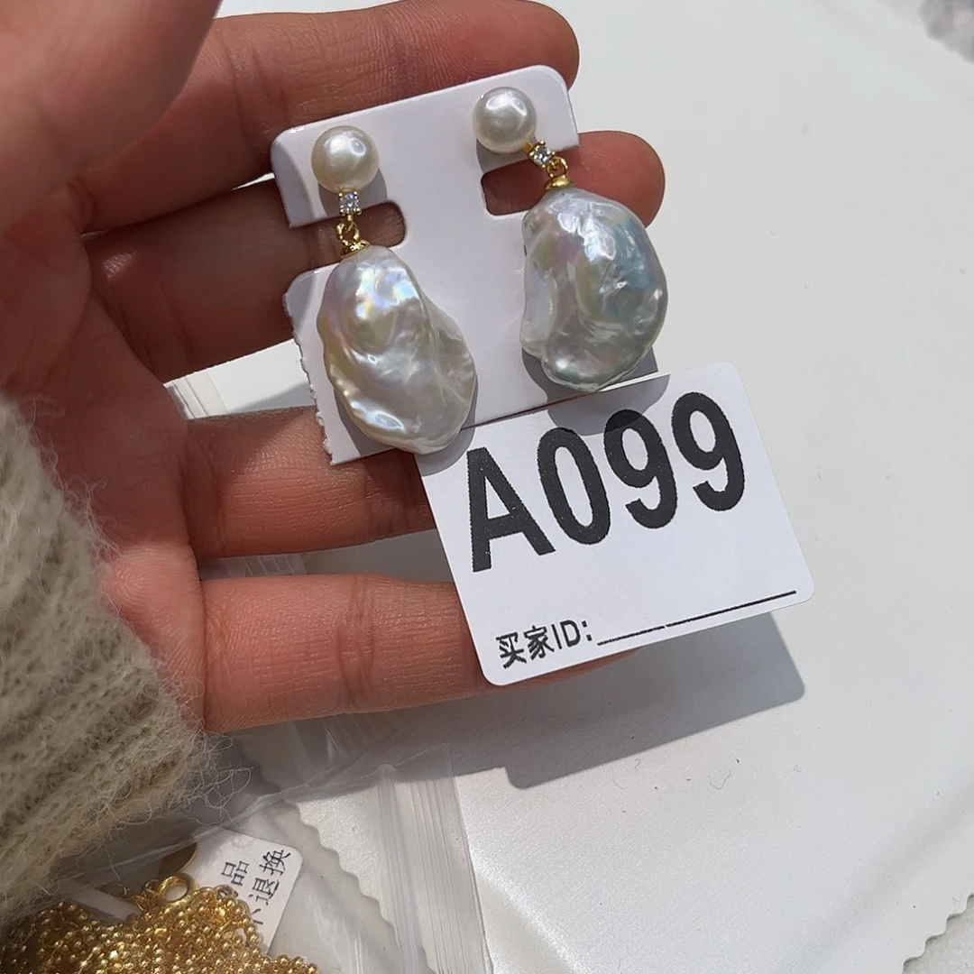 淡水珍珠合金耳饰