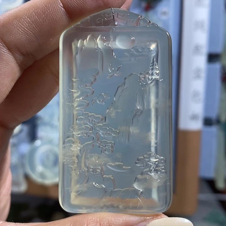 岫玉未镶嵌颈饰吊坠