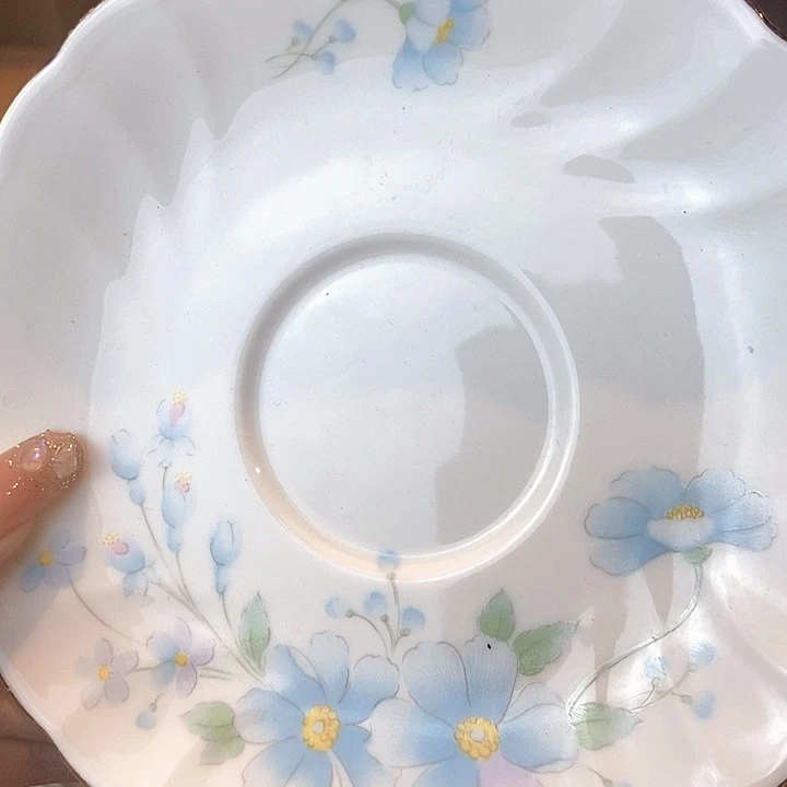 瓷片还饿哈哈哈哈哈哈啊