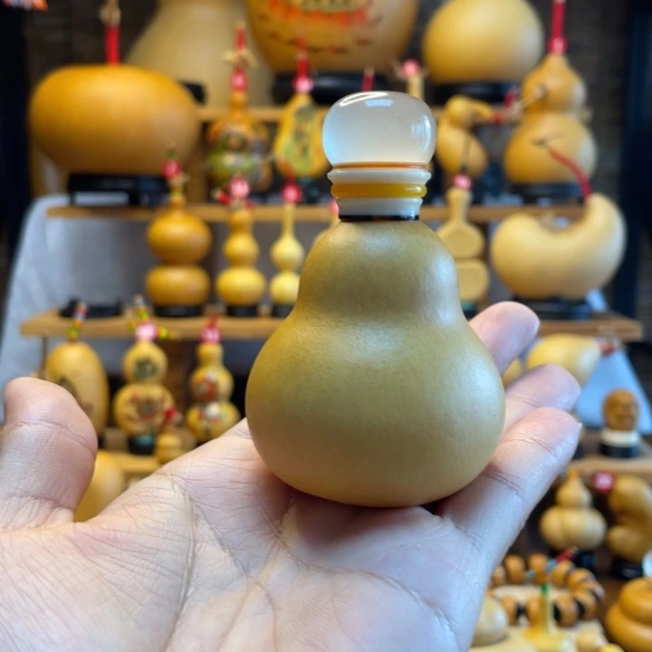 晴****天然葫芦自然生长