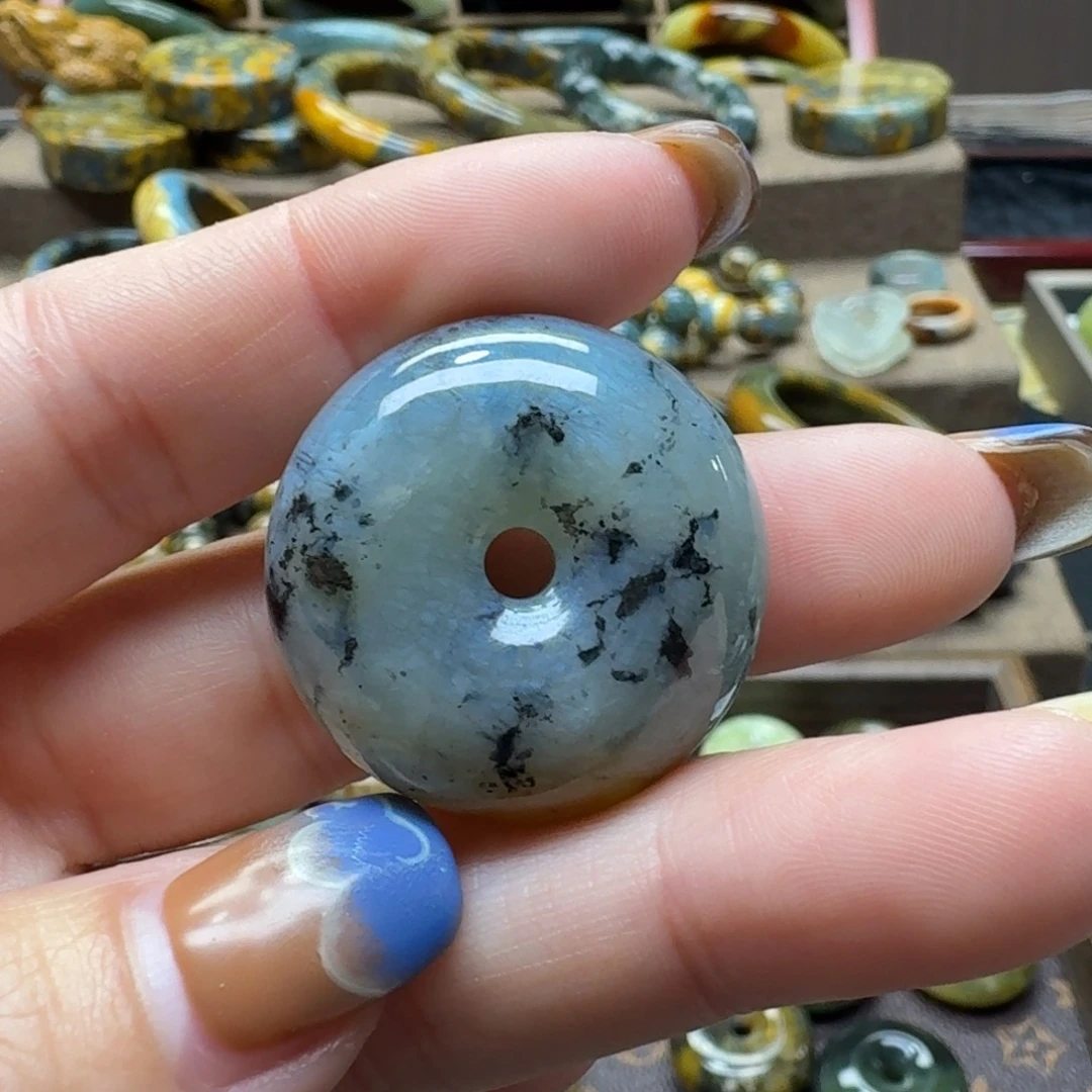 蛇纹石玉未镶嵌平安扣吊坠