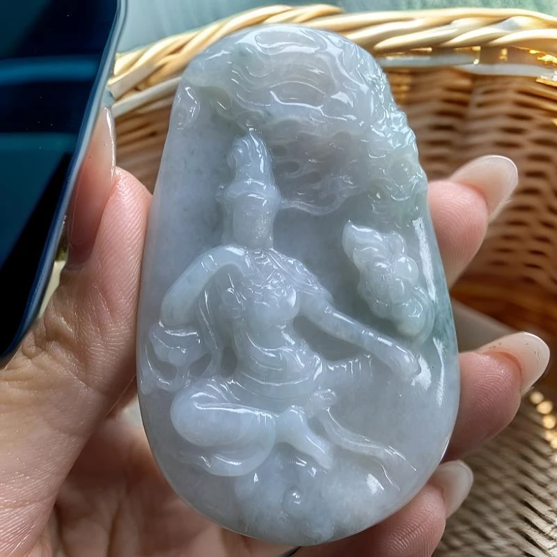 翡翠御龙观音 尺寸70*43*8.4mm