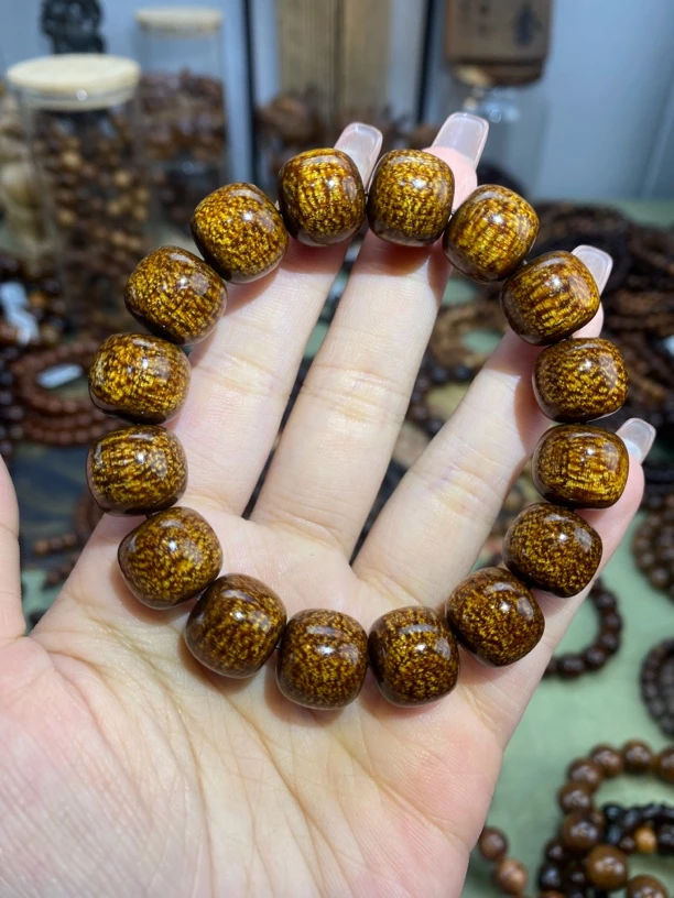 （超闪猫眼龙王）巴布亚贡木高玉化老型珠13×14mm单圈手串