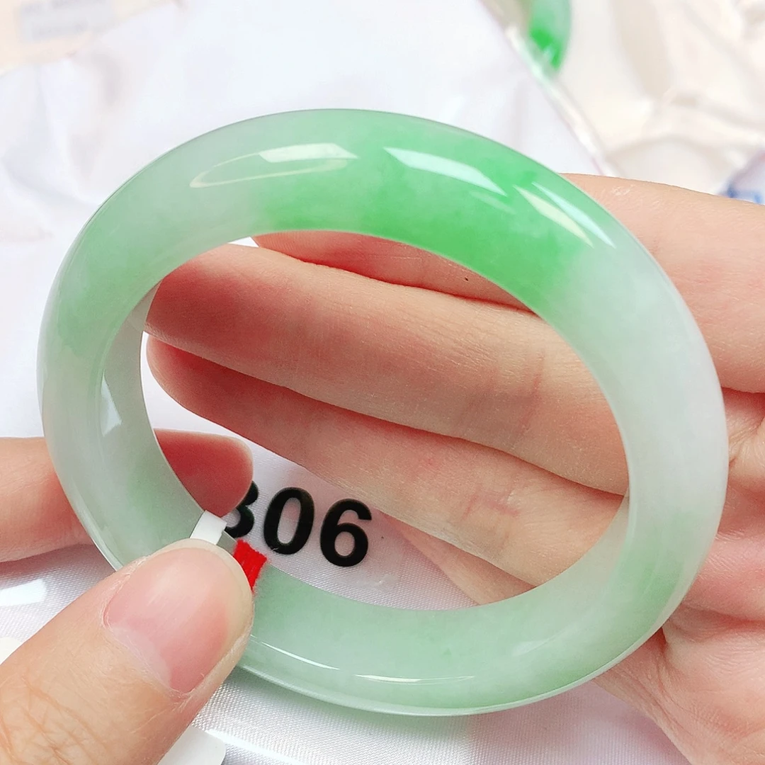 翡翠未镶嵌手镯抖音306