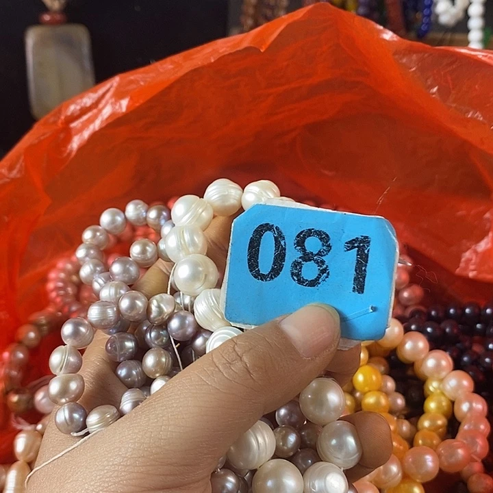 玛瑙/玉髓颈饰未镶嵌?****土