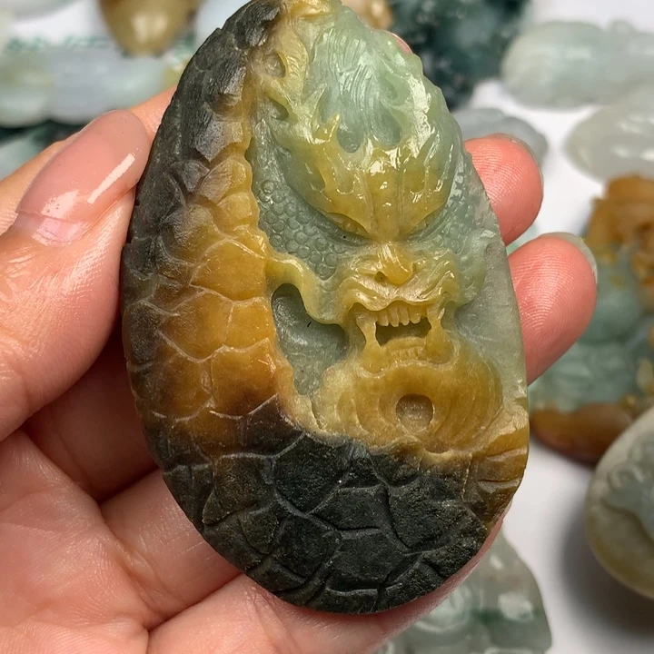 定制翡翠未镶嵌翡翠