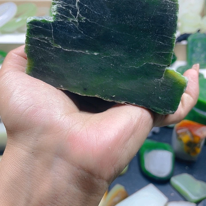 和田玉未镶嵌珠宝半成品