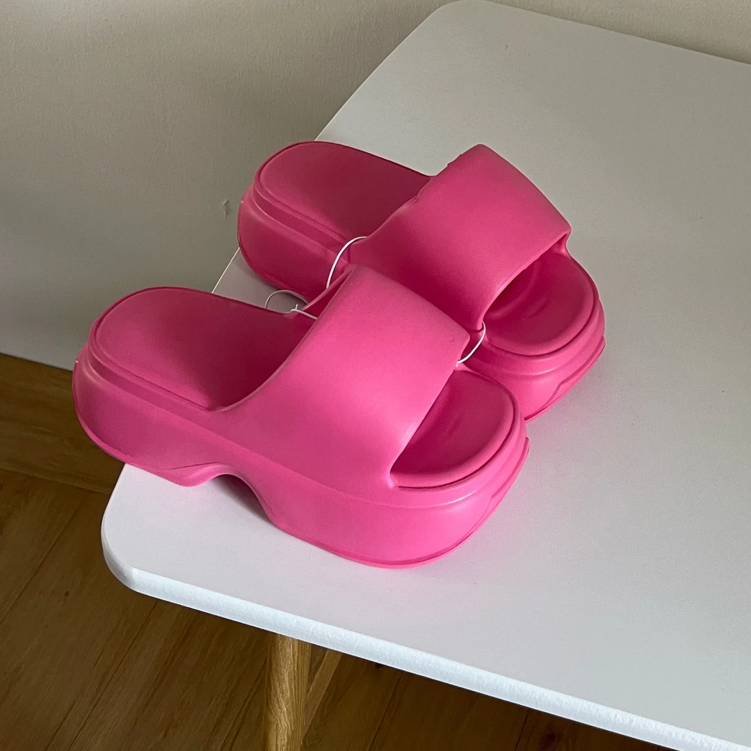 夏季新款女士厚底外穿踩屎感增高防滑一脚蹬凉拖鞋包头洞洞鞋女