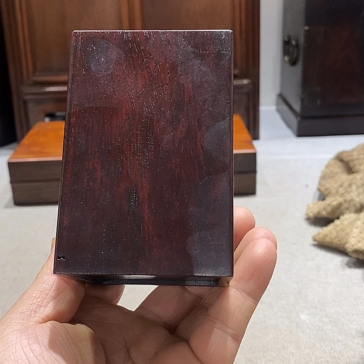 木黄花梨小笔筒一只