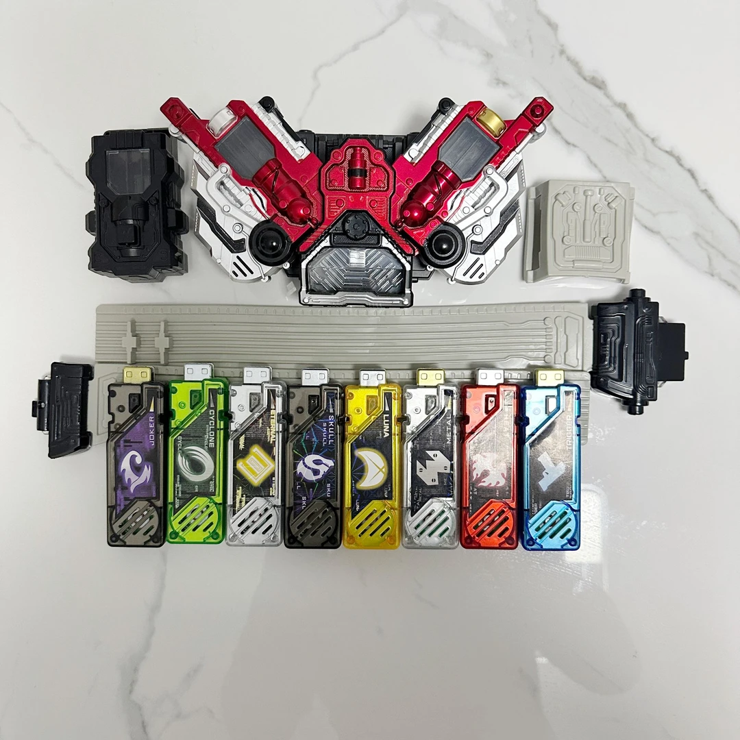 国产假面骑士双骑王牌疾风永恒颅骨月神金属炽热扳机重涂记忆体