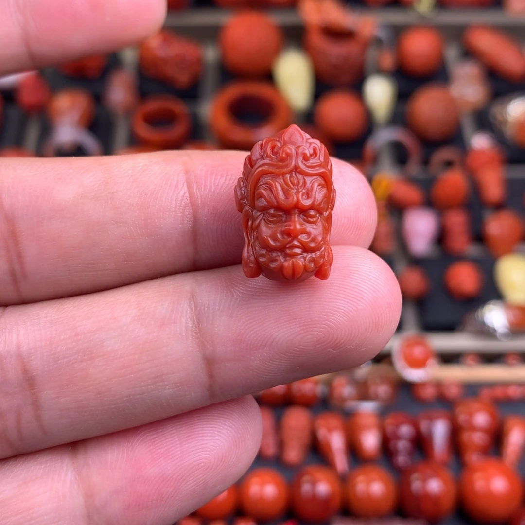 南红玛瑙未镶嵌黄财神