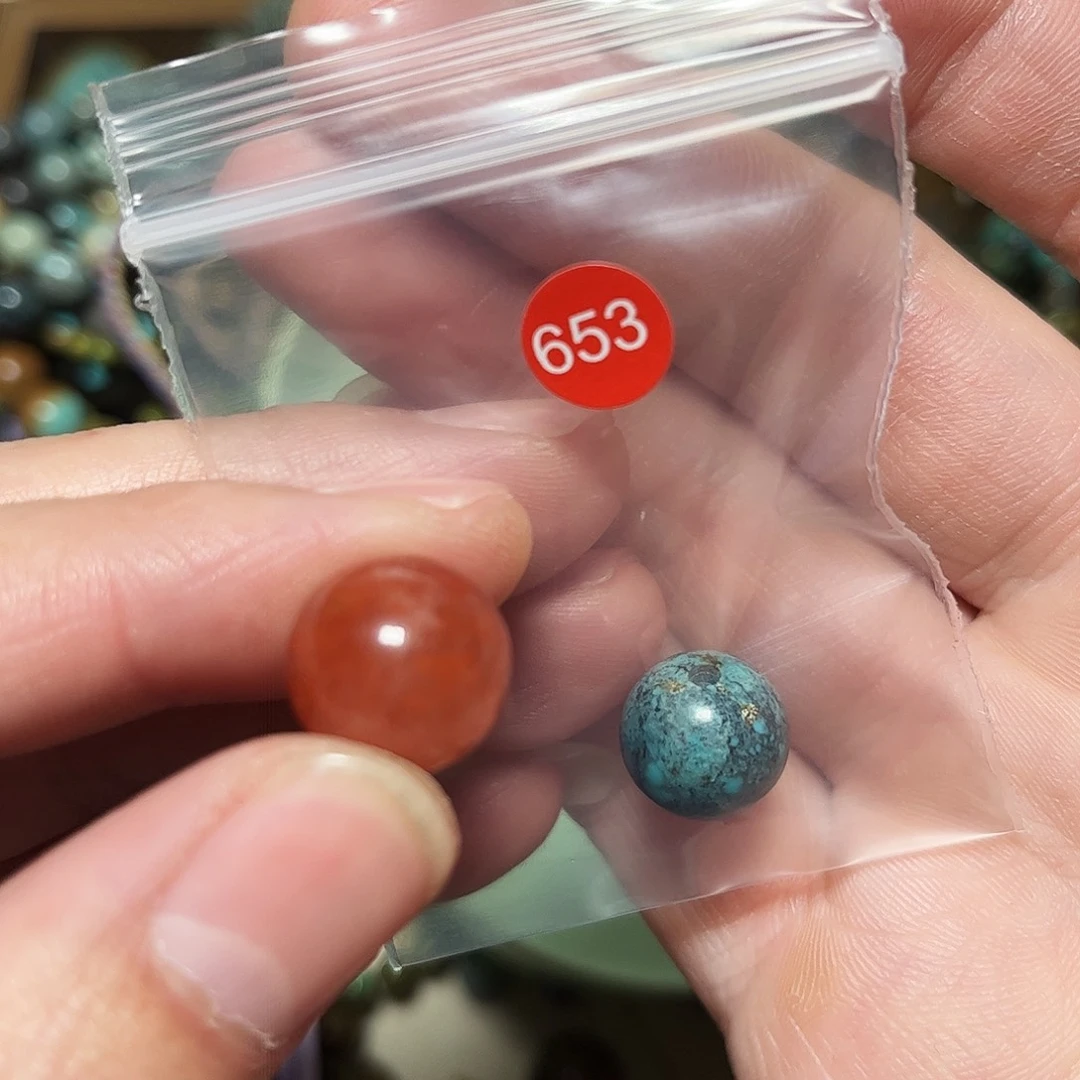 钰***轩南红玛瑙未镶嵌珠宝奇石