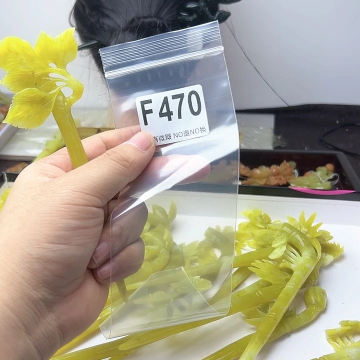 蛇纹石玉发饰合金袖**红