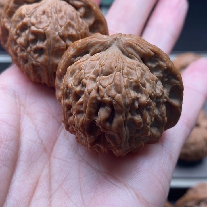 *****文玩核桃吊坠白狮子