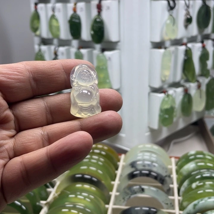 蛇纹石玉合金颈饰