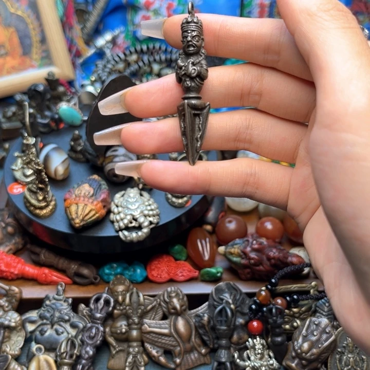 泥塑11 号闪价漏价一件