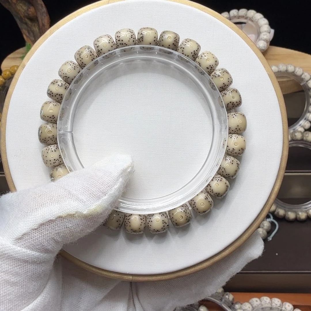 星月菩提吊坠恒温一线天