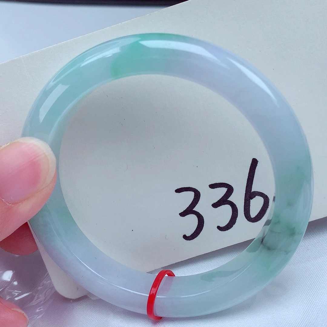 翡翠未镶嵌手镯翡翠