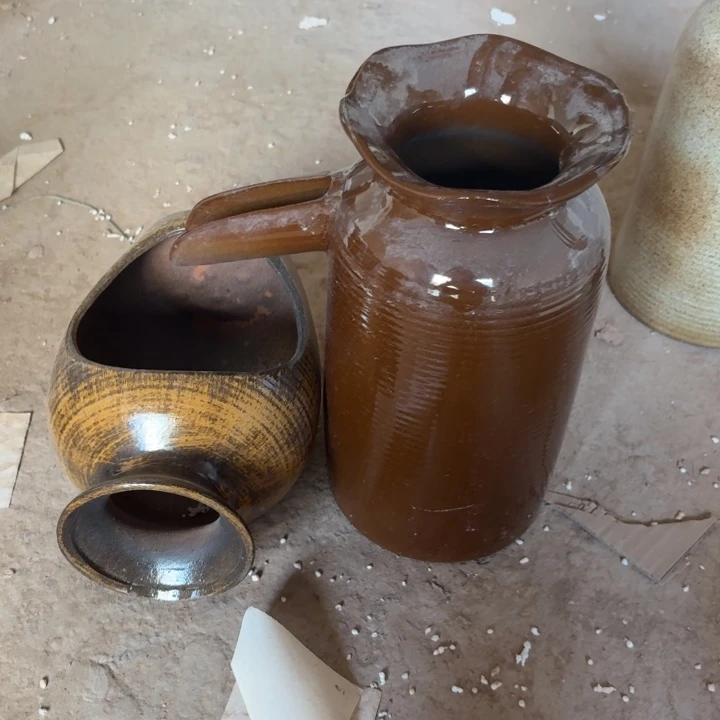 紫砂花盆口径13/27，13/21/13进水口1.5厘米微瑕