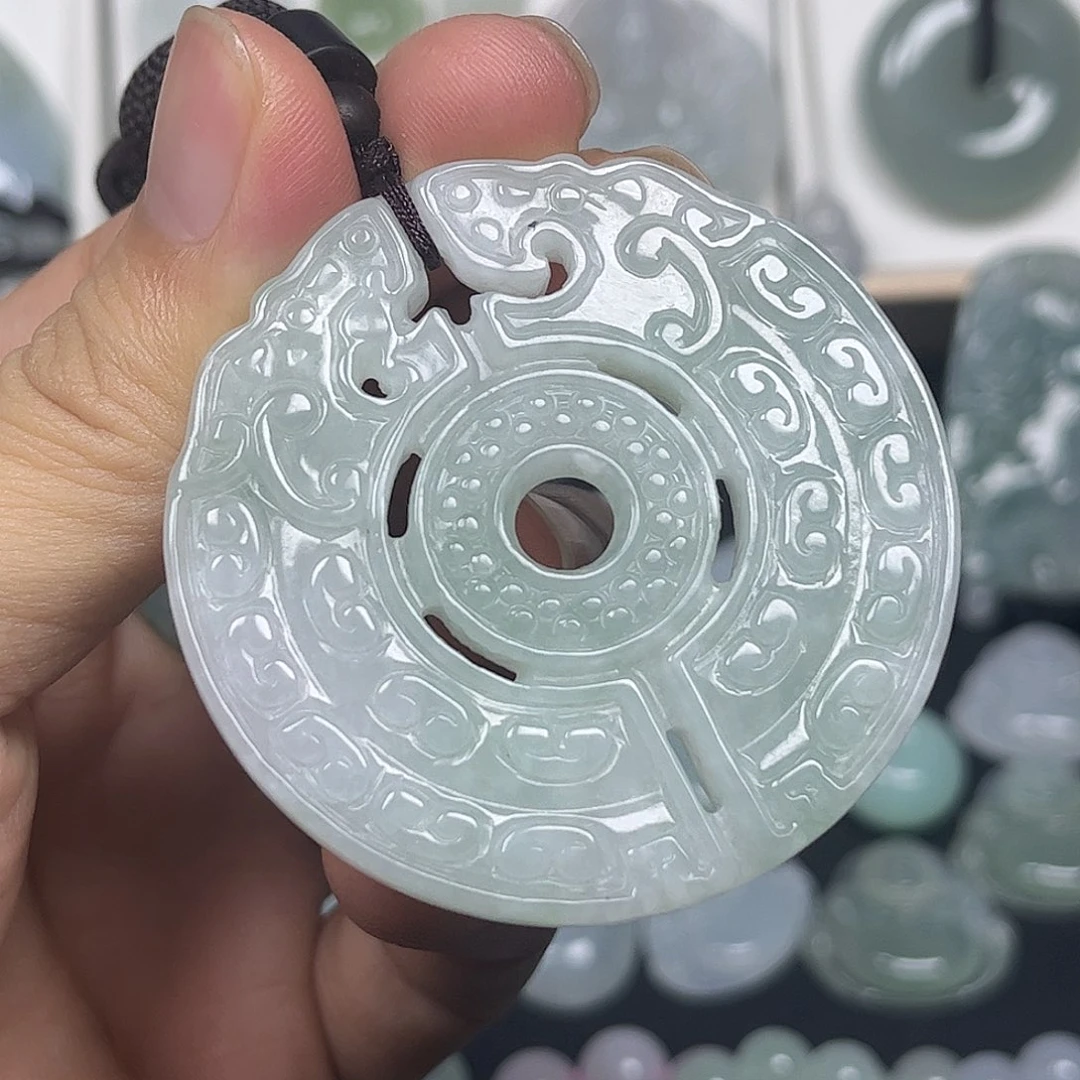 翡翠未镶嵌颈饰缅甸天然翡翠