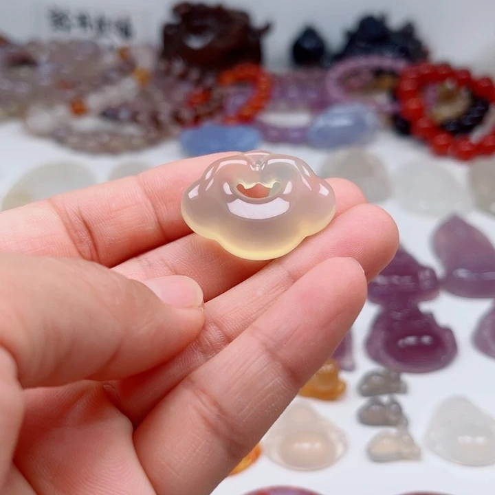 玛瑙/玉髓颈饰未镶嵌