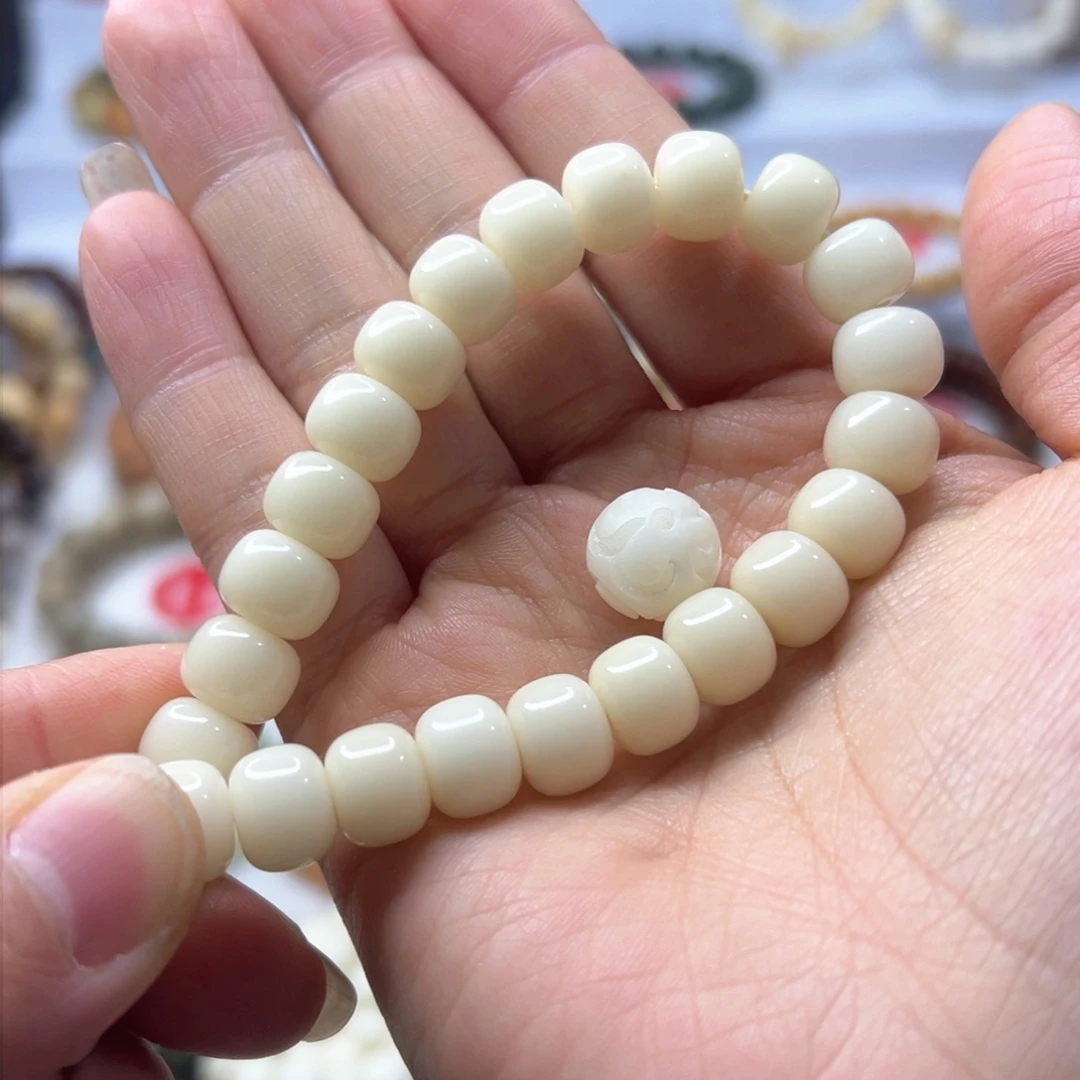 白玉菩提手串晚**.奶白