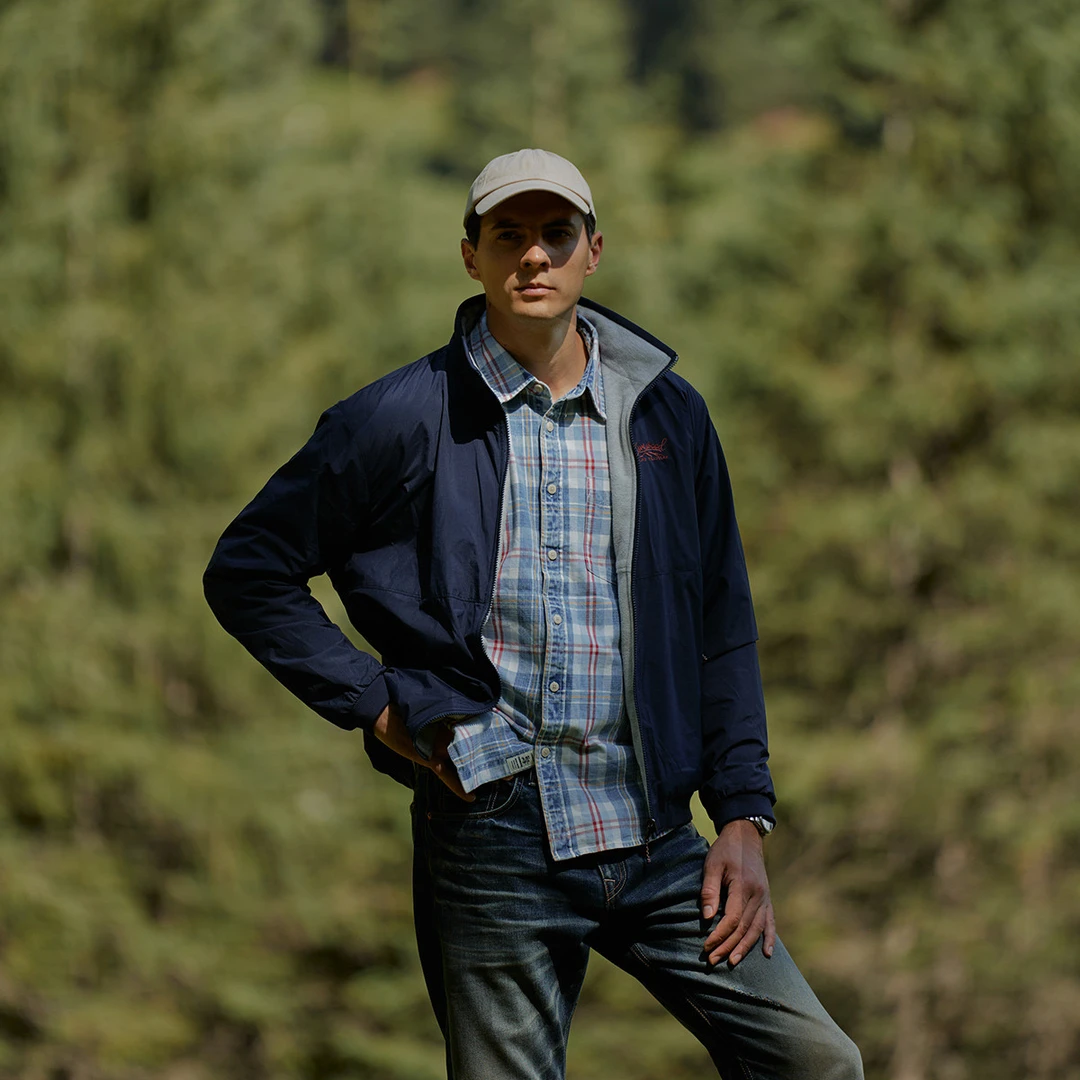 导电丝摇粒绒防泼水两面穿夹克