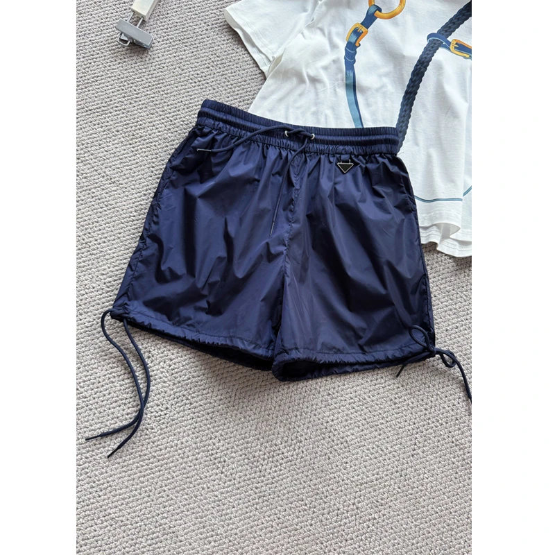 PA7301#铁三角 时髦率性中性风简约百搭松紧腰抽短裤