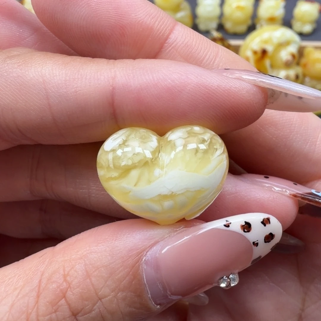 你***叔植物珀未镶嵌裸石蜜蜡