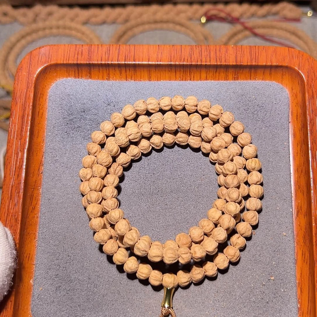 幸***神吊坠柏香籽/百香籽粉油皮莲花顺鬼6.5+