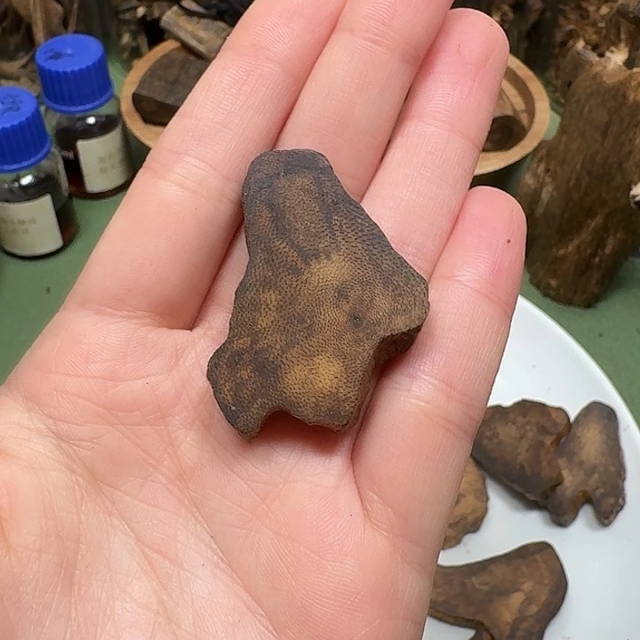 沉香碎屑沉香海南天然板头香老料