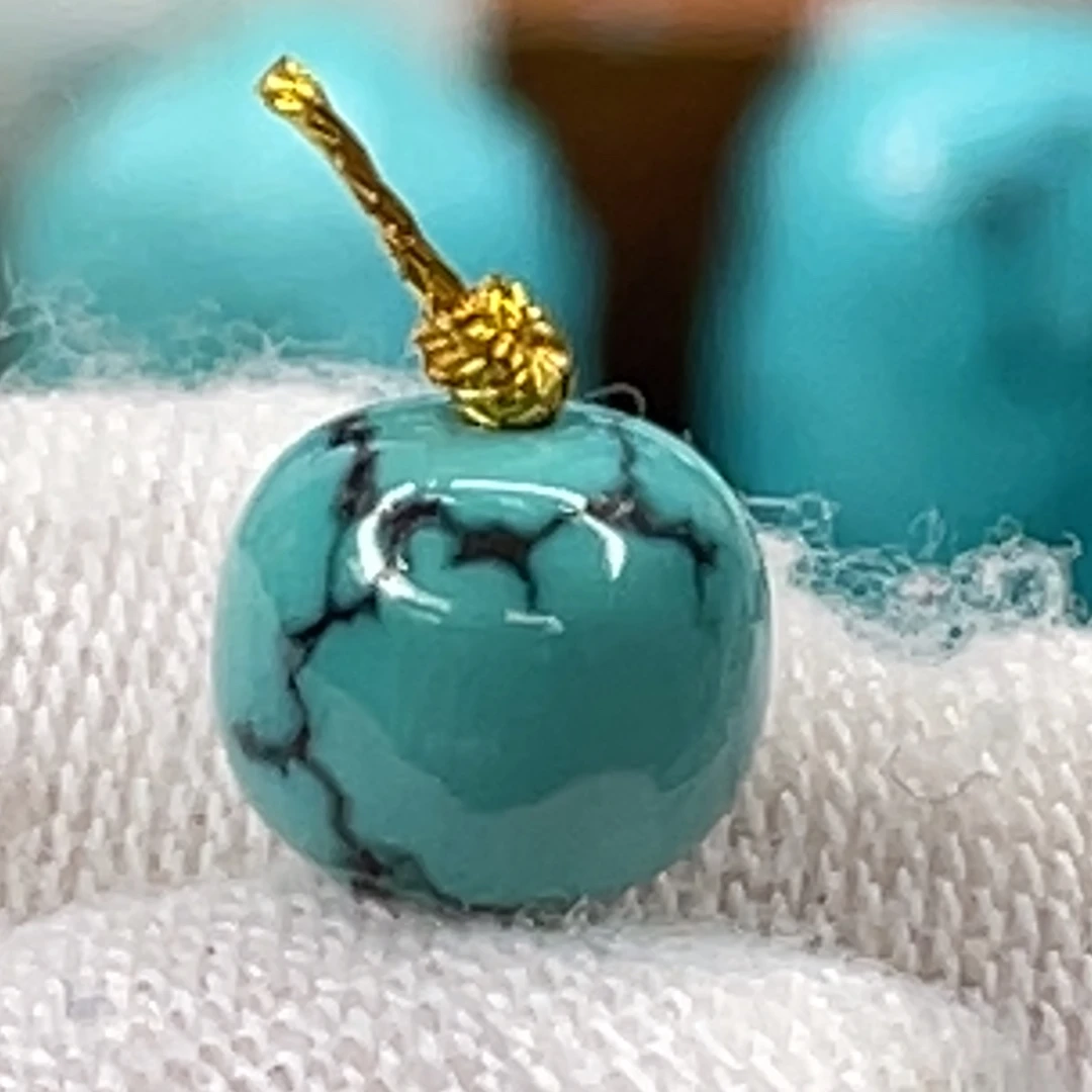 绿松石未镶嵌挂件