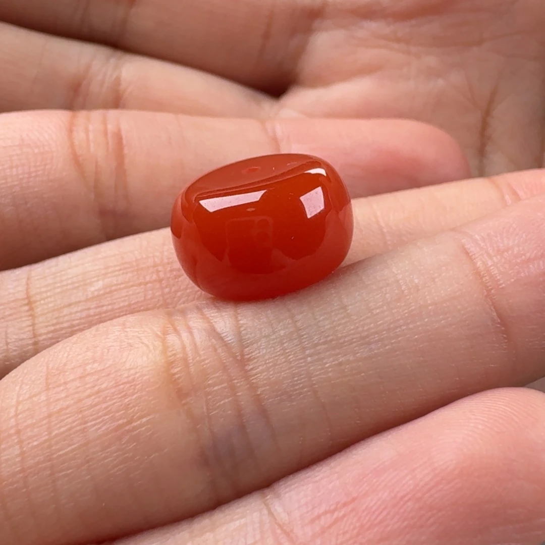 爱****未镶嵌墩子14x8.4南红玛瑙