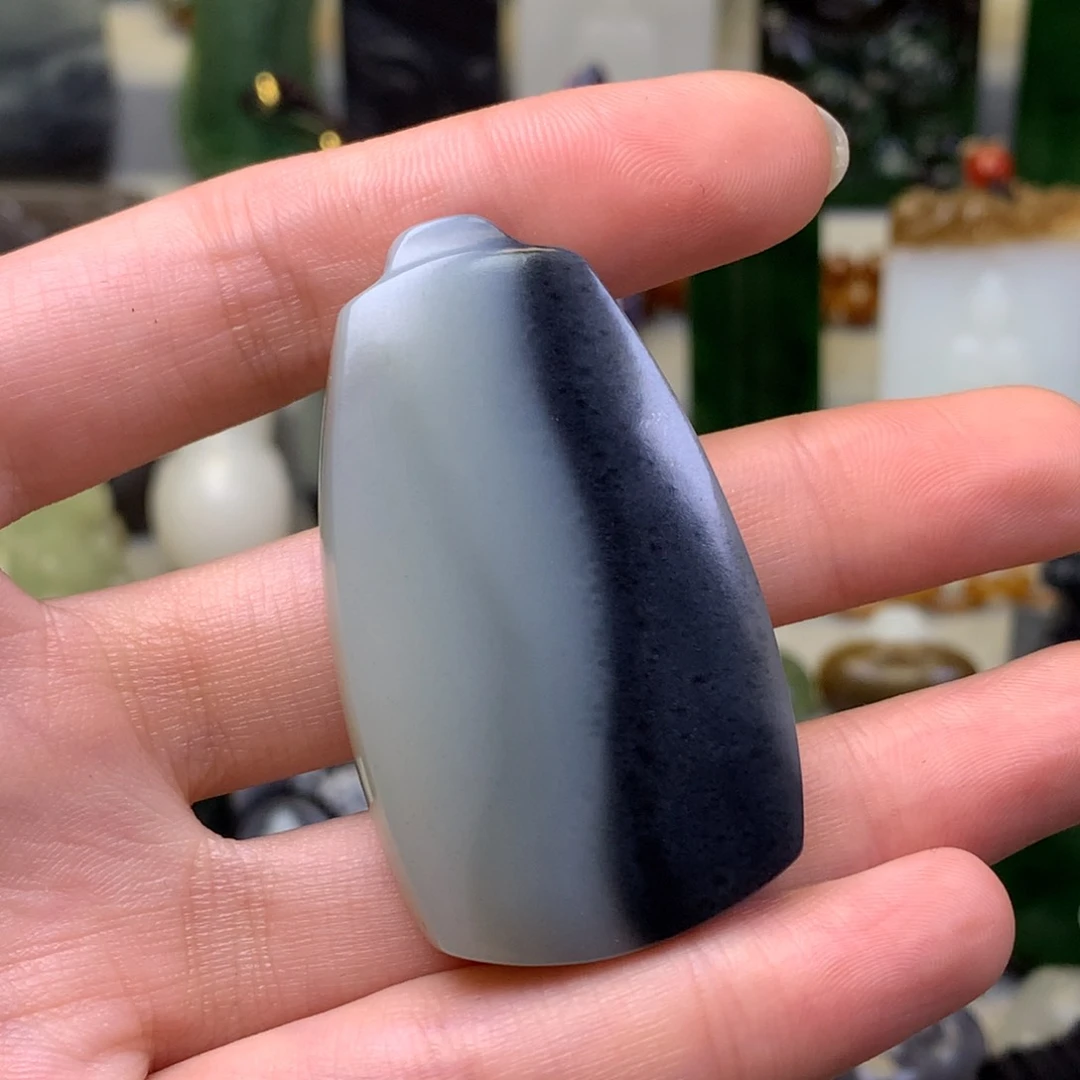 和田玉颈饰未镶嵌心**调