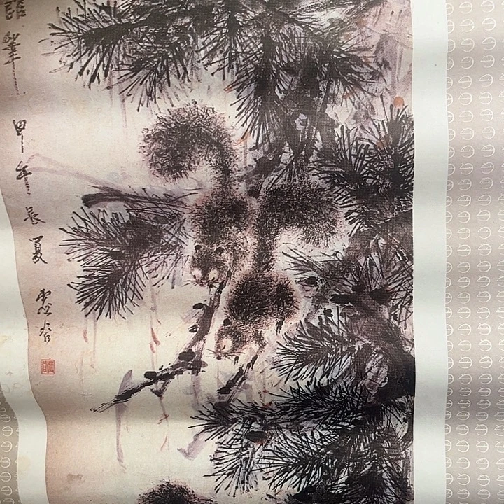 摆件，破损，水渍，轴坏都是正常的印刷