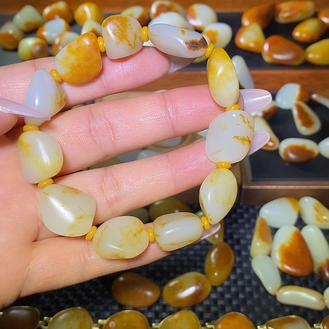 和田玉未镶嵌手串