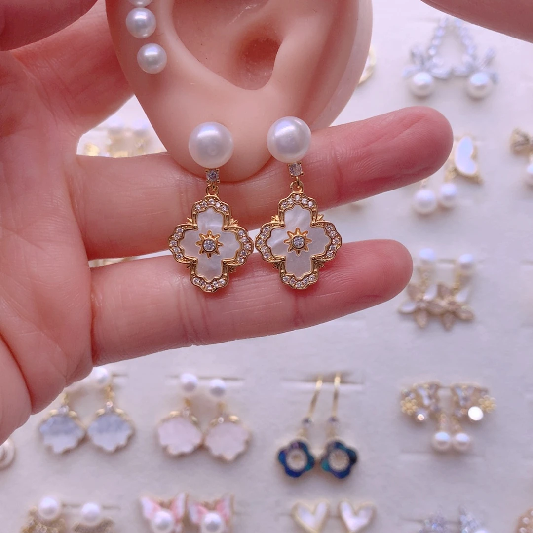 淡水珍珠合金耳饰