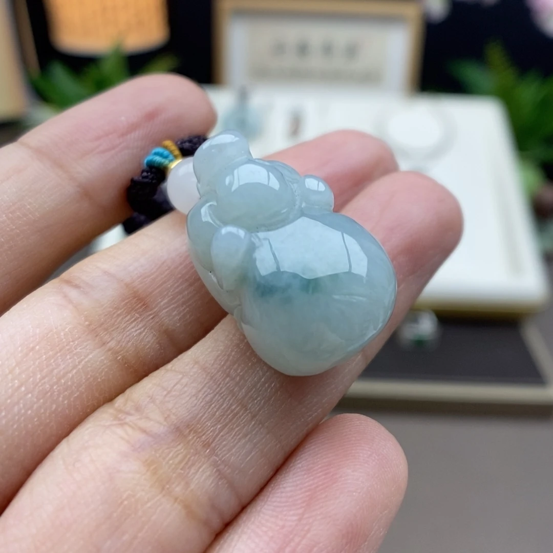 翡翠未镶嵌颈饰吊坠