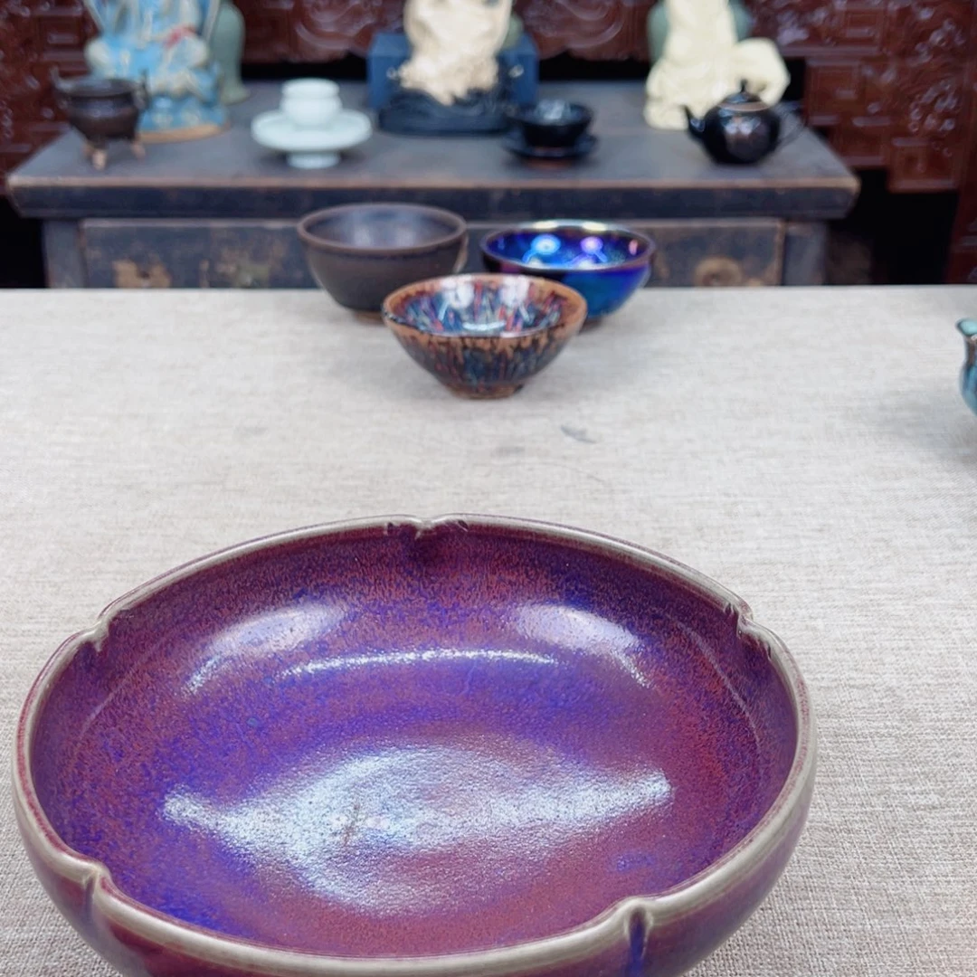 摆件陶瓷艺术品展瓷器