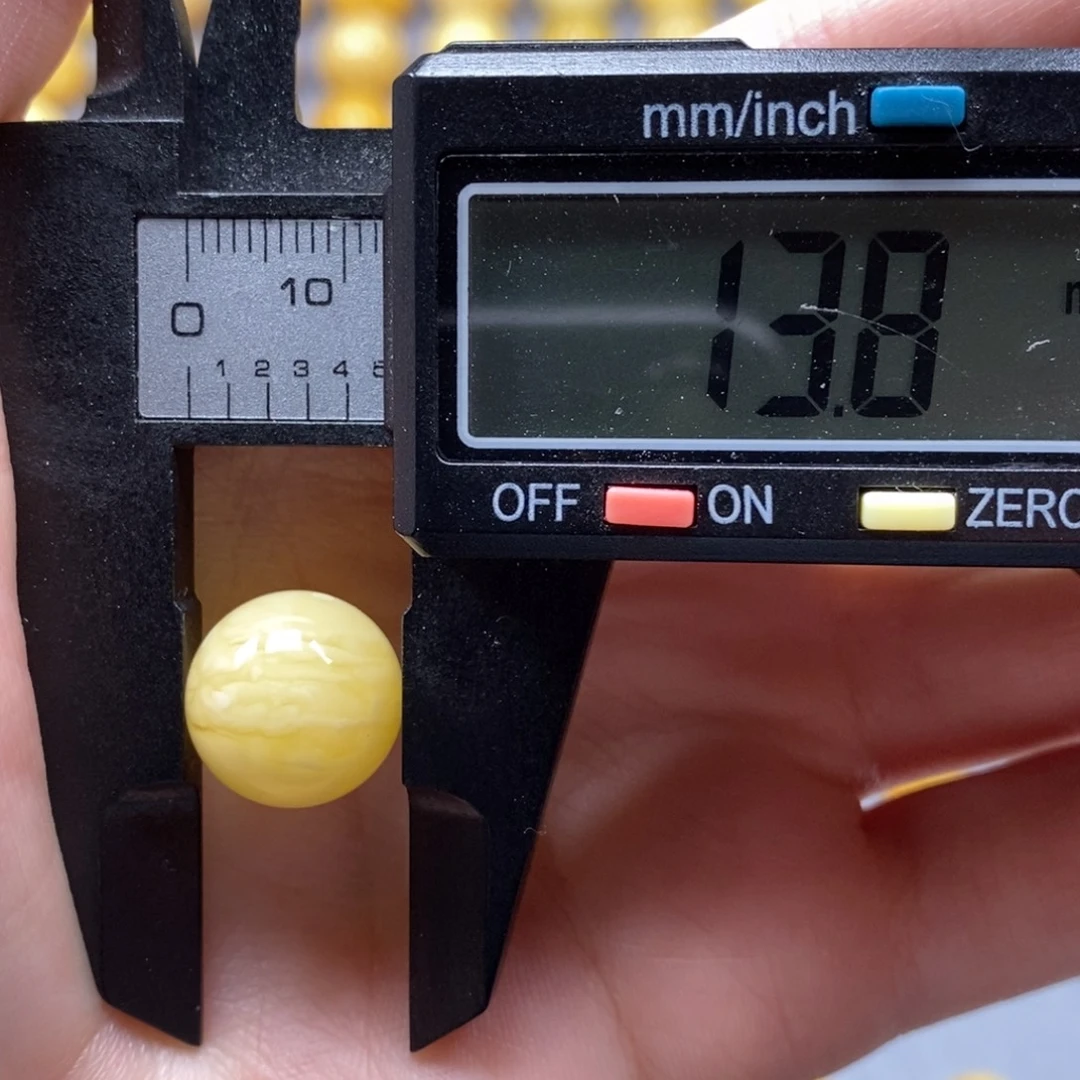 琥珀未镶嵌裸石纯天然