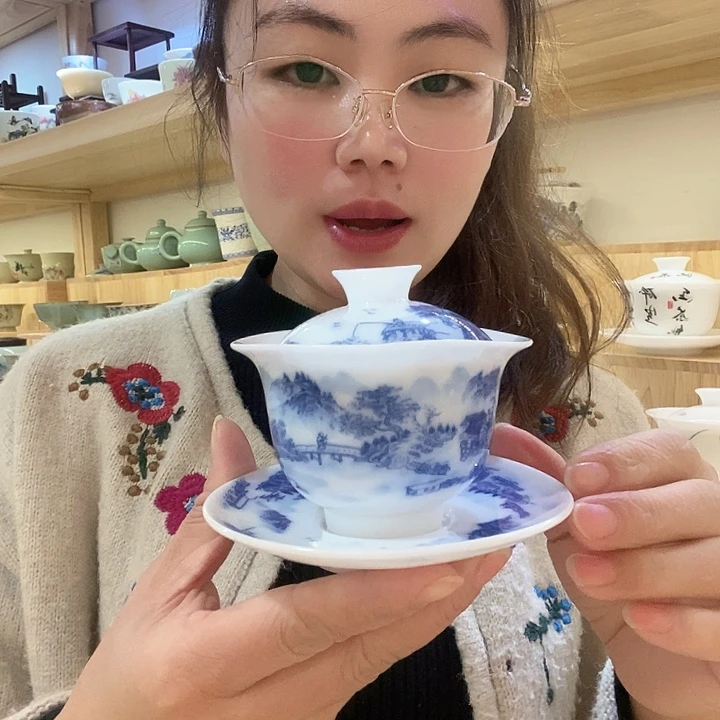 冰种羊脂白玉盖碗青花