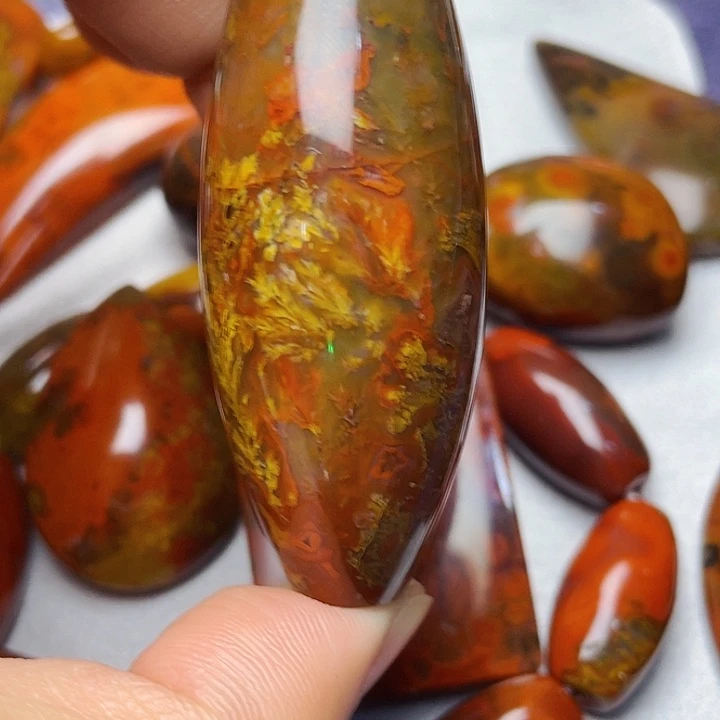 玛瑙/玉髓未镶嵌宣化战国红玛瑙