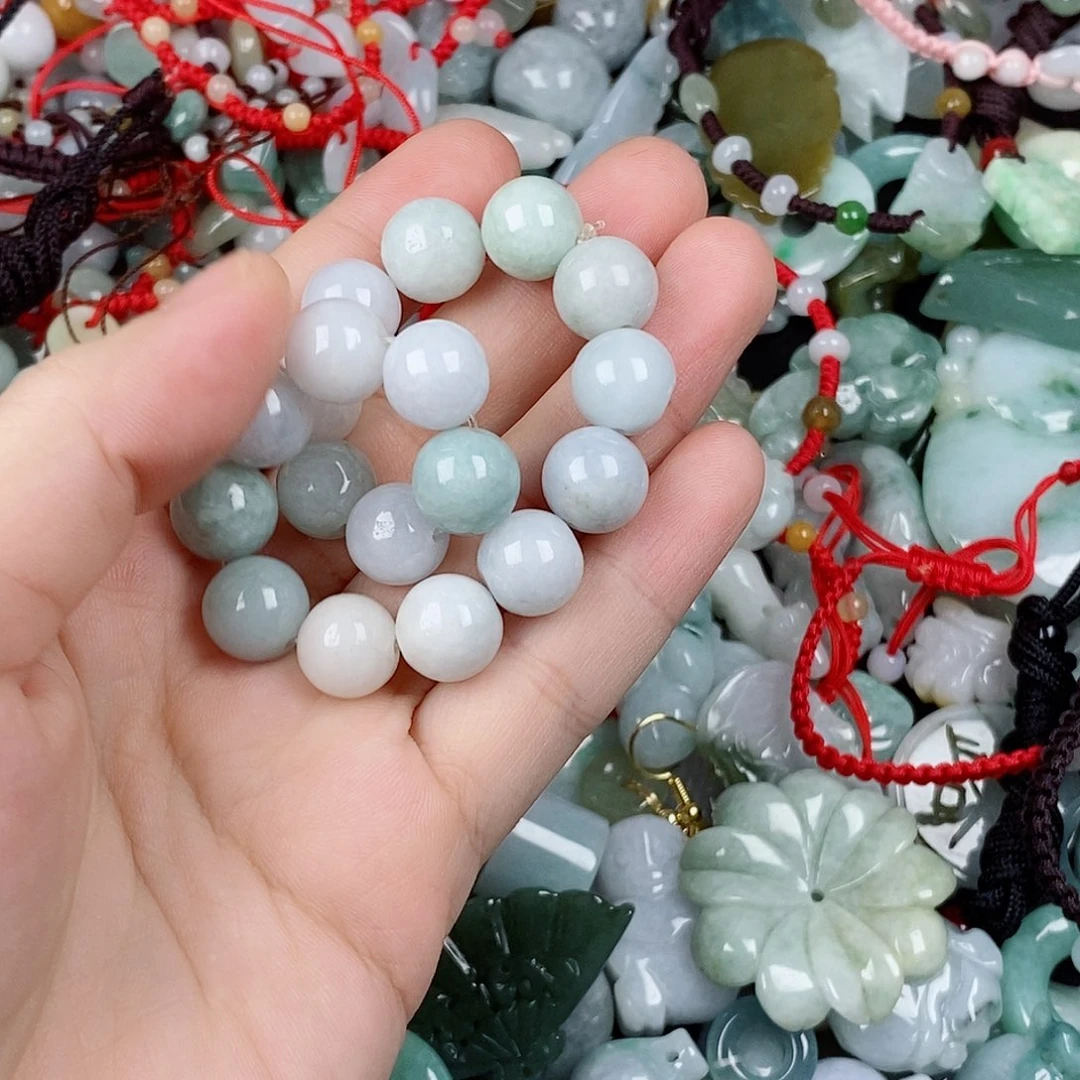 翡翠未镶嵌颈饰珠