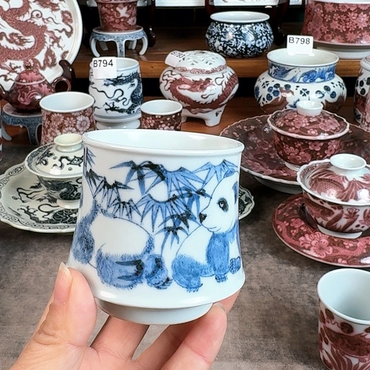 景德镇陶瓷学院手工艺品